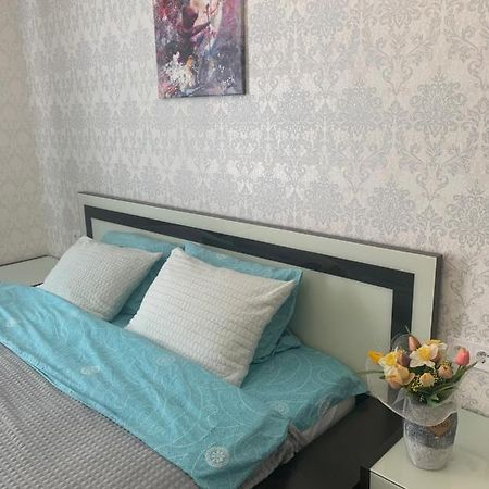 Квартал Apartment Khmel'nyts'kyy Exterior photo